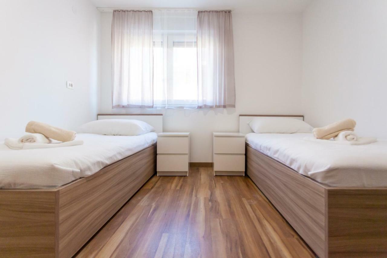 Apartments Kudec By El-Pi Tours Malinska Bagian luar foto